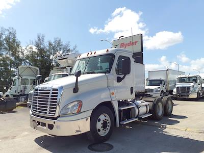 Used 2019 Freightliner Cascadia Detroit DD13 Semi Truck for sale #813804 - photo 1