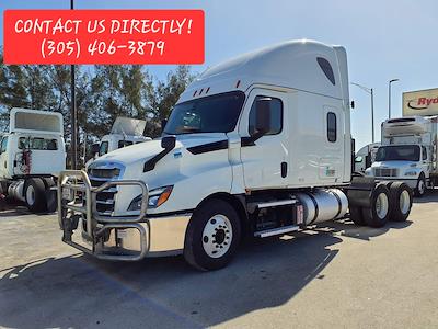 Used 2020 Freightliner Cascadia Detroit Diesel DD15 Semi Truck with Sleeper Cab for sale #878801 - photo 1