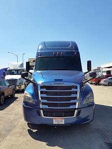 Used 2020 Freightliner Cascadia - photo 1