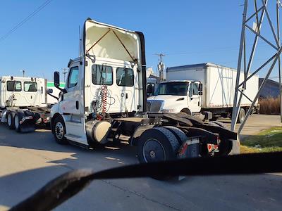 Used 2020 Freightliner Cascadia Detroit DD13 Semi Truck for sale #245172 - photo 2