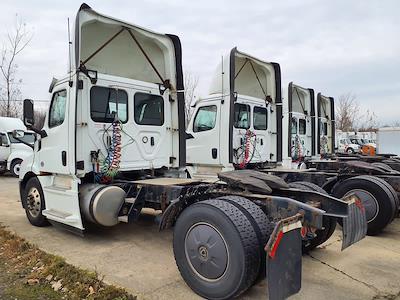 Used 2020 Freightliner Cascadia Detroit DD13 Semi Truck for sale #245174 - photo 2