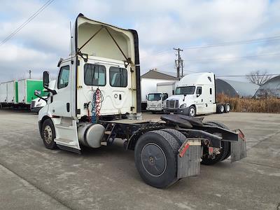 Used 2020 Freightliner Cascadia Detroit DD13 Semi Truck for sale #245180 - photo 2
