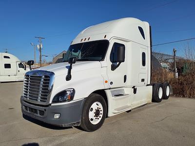 Used 2019 Freightliner Cascadia Detroit Diesel DD15 Semi Truck with Sleeper Cab for sale #261990 - photo 1