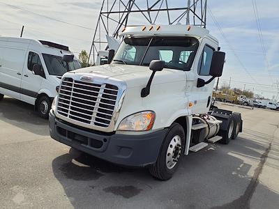 Used 2017 Freightliner Cascadia Detroit DD13 Semi Truck for sale #670452 - photo 1