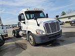 Used 2017 Freightliner Cascadia Detroit DD13 Semi Truck for sale #670452 - photo 4