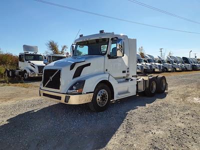 Used 2017 Volvo VNL Volvo D13 Semi Truck for sale #673644 - photo 1