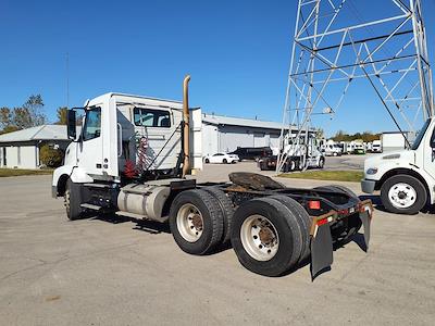 Used 2018 Volvo VNL Volvo D13 Semi Truck for sale #685604 - photo 2