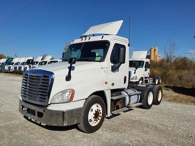 Used 2018 Freightliner Cascadia Detroit DD13 Semi Truck for sale #746875 - photo 1