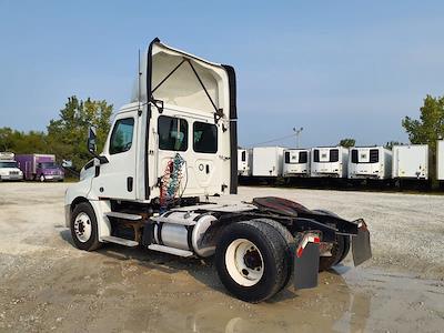 Used 2019 Freightliner Cascadia Detroit DD13 Semi Truck for sale #791487 - photo 2