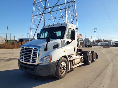 Used 2019 Freightliner Cascadia Detroit DD13 Semi Truck for sale #803090 - photo 1