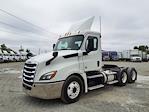 Used 2019 Freightliner Cascadia Detroit DD13 Semi Truck for sale #812936 - photo 1
