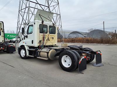 Used 2019 Freightliner Cascadia Detroit DD13 Semi Truck for sale #863304 - photo 2
