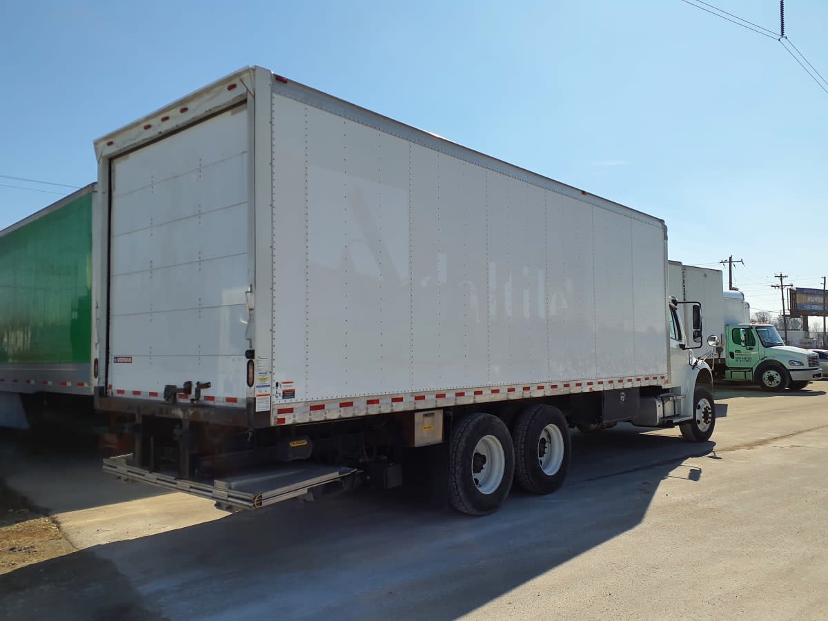 Used 2019 Freightliner M2 106 - photo 6