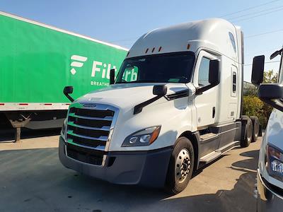 Used 2020 Freightliner Cascadia Detroit Diesel DD15 Semi Truck with Sleeper Cab for sale #899611 - photo 1