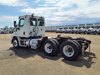 Used 2018 Freightliner Cascadia - photo 1