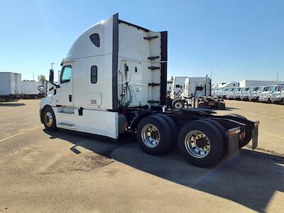 Used 2019 Freightliner Cascadia Detroit Diesel DD15 Semi Truck with Sleeper Cab for sale #223056 - photo 2