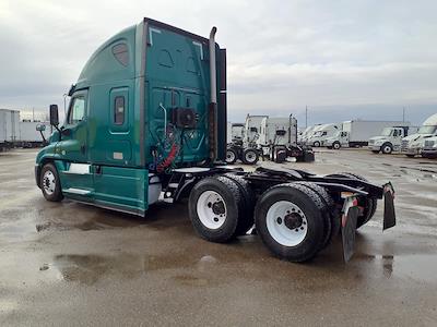Used 2020 Freightliner Cascadia Cummins X15 Semi Truck with Sleeper Cab for sale #272545 - photo 2