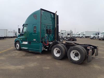 Used 2020 Freightliner Cascadia Cummins X15 Semi Truck with Sleeper Cab for sale #272546 - photo 2