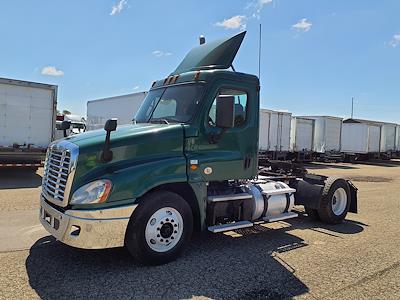 Used 2016 Freightliner Cascadia Detroit DD13 Semi Truck for sale #658160 - photo 1