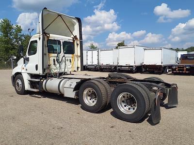 Used 2018 Freightliner Cascadia Detroit DD13 Semi Truck for sale #680643 - photo 2