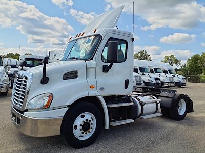 Used 2018 Freightliner Cascadia Detroit DD13 Semi Truck for sale #750676 - photo 1