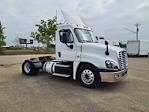 Used 2018 Freightliner Cascadia Cummins X15 Semi Truck for sale #785934 - photo 4