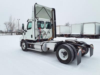 Used 2019 Freightliner Cascadia - photo 1