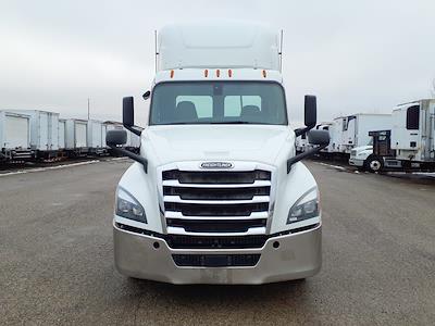 Used 2020 Freightliner Cascadia - photo 1