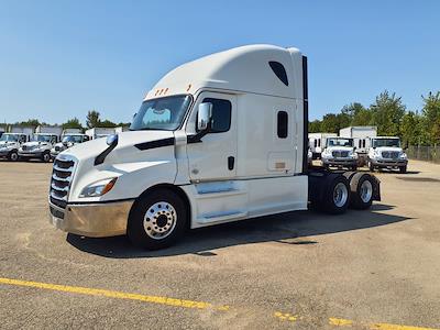 Used 2020 Freightliner Cascadia Detroit Diesel DD15 Semi Truck with Sleeper Cab for sale #894889 - photo 1