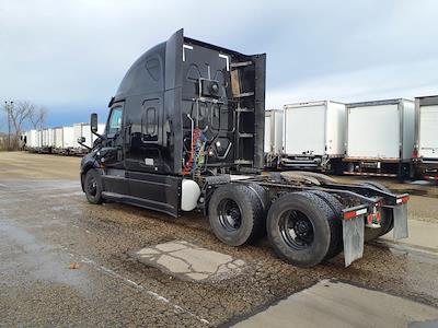 Used 2020 Freightliner Cascadia Detroit Diesel DD15 Semi Truck with Sleeper Cab for sale #896495 - photo 2