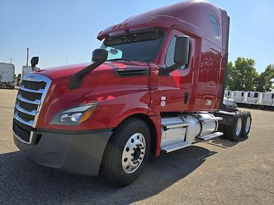 Used 2020 Freightliner Cascadia Detroit Diesel DD15 Semi Truck with Sleeper Cab for sale #268730 - photo 1