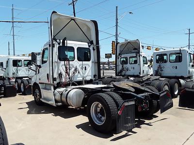 Used 2021 Freightliner Cascadia Detroit DD13 Semi Truck for sale #270446 - photo 2