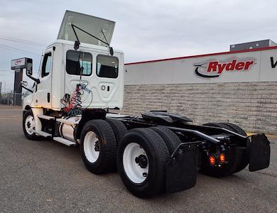 Used 2020 Freightliner Cascadia Detroit DD13 Semi Truck for sale #290990 - photo 2