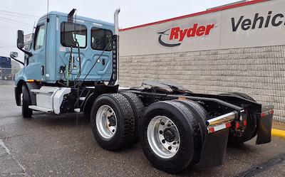 Used 2021 Freightliner Cascadia Detroit DD13 Semi Truck for sale #294418 - photo 2