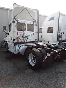 Used 2018 Freightliner Cascadia Detroit DD13 Semi Truck for sale #748837 - photo 2