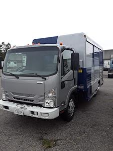 Used 2018 Isuzu NRR Beverage Truck for sale #749468 - photo 1