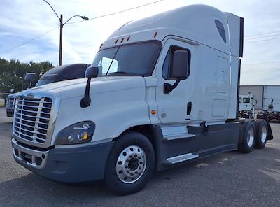 Used 2019 Freightliner Cascadia Detroit Diesel DD15 Semi Truck with Sleeper Cab for sale #862628 - photo 1