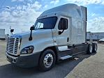 Used 2019 Freightliner Cascadia Detroit Diesel DD15 Semi Truck with Sleeper Cab for sale #862632 - photo 1