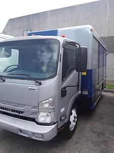 Used 2019 Isuzu NRR Beverage Truck for sale #867157 - photo 1