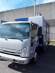 Used 2019 Isuzu NRR Beverage Truck for sale #867158 - photo 1