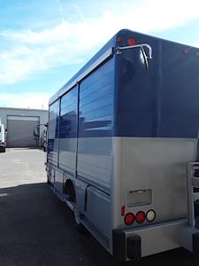 Used 2019 Isuzu NRR Beverage Truck for sale #867158 - photo 2