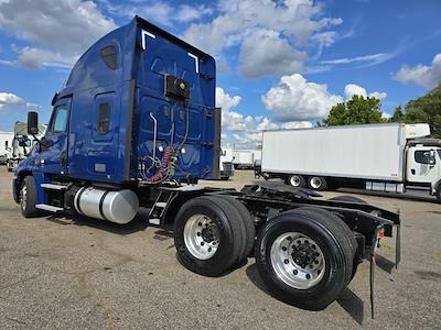 Used 2020 Freightliner Cascadia Cummins X15 Semi Truck with Sleeper Cab for sale #875085 - photo 2