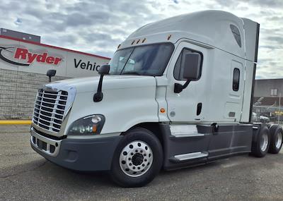 Used 2020 Freightliner Cascadia Detroit Diesel DD15 Semi Truck with Sleeper Cab for sale #877570 - photo 1