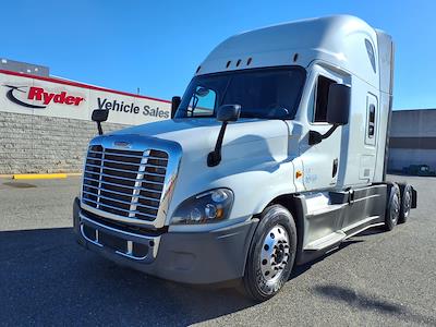 Used 2020 Freightliner Cascadia Detroit Diesel DD15 Semi Truck with Sleeper Cab for sale #877571 - photo 1