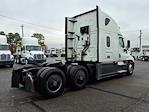 Used 2020 Freightliner Cascadia Detroit Diesel DD15 Semi Truck with Sleeper Cab for sale #877575 - photo 5