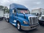 Used 2016 Freightliner Cascadia Cummins ISX Semi Truck with Sleeper Cab for sale #660280 - photo 4