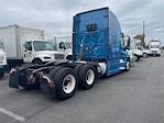 Used 2016 Freightliner Cascadia Cummins ISX Semi Truck with Sleeper Cab for sale #660280 - photo 5