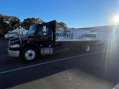 Used 2017 Freightliner M2 106 Conventional Cab Flatbed Truck for sale #670959 - photo 1