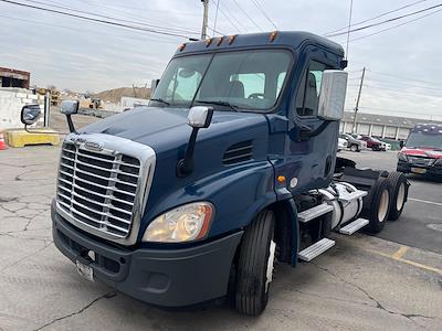 Used 2017 Freightliner Cascadia Detroit DD13 Semi Truck for sale #673089 - photo 1