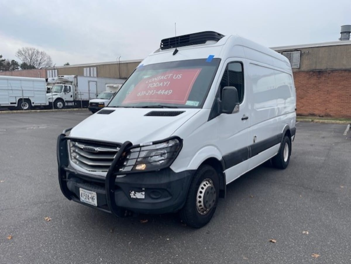 Used 2018 Freightliner Sprinter 3500 - photo 1